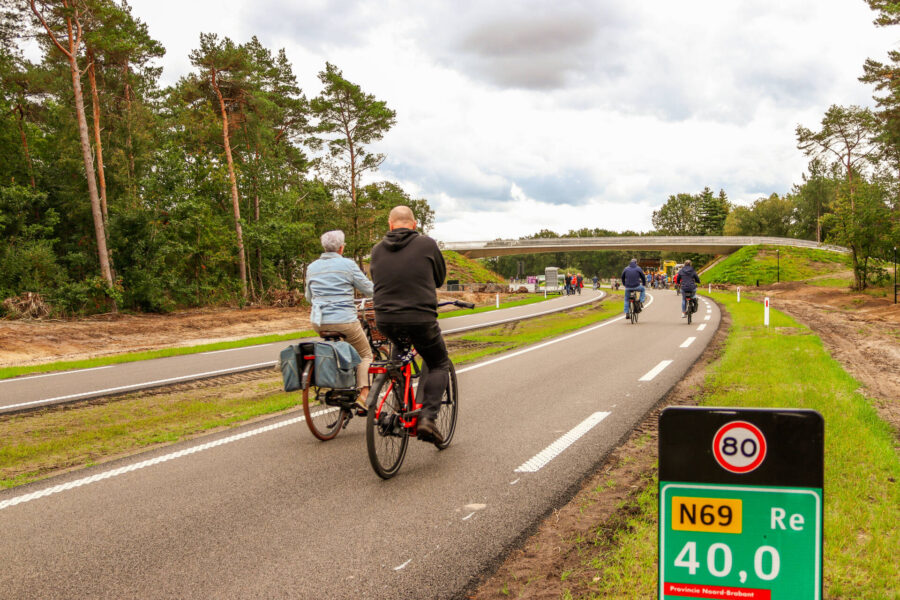 Veel personen aanwezig bij publieksdag snelweg in Waalre