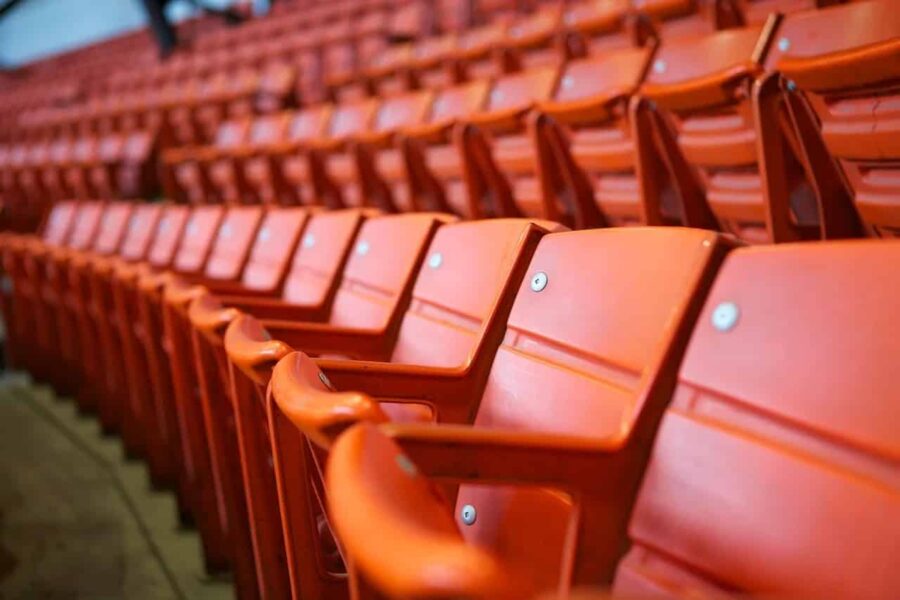 Horeca en supermarkten na 20:00 uur dicht en voetbalstadions blijven leeg