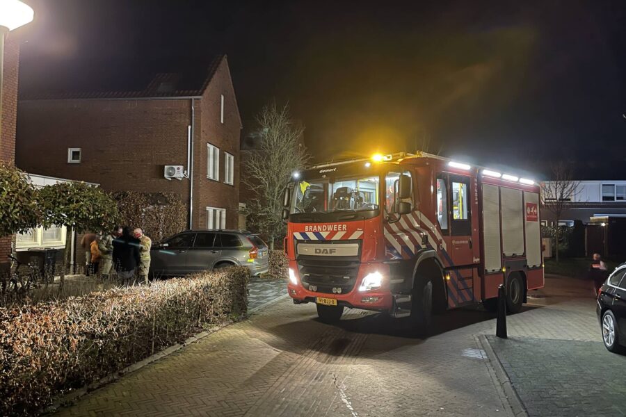 Brandweer verricht metingen in woning Gemert na onwelwording bewoonster