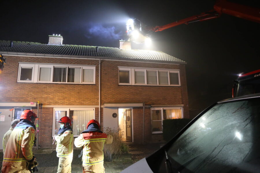 Veel rook bij schoorsteenbrand in Heeze