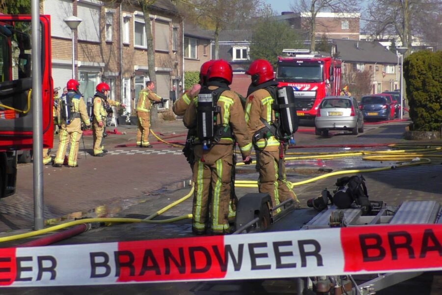 Enorme rookwolken bij brand in garagebox Eindhoven
