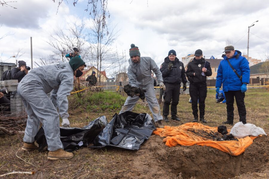 Nederland stuurt forensisch opsporingsteam naar Oekraïne voor onderzoek naar oorlogsmisdaden
