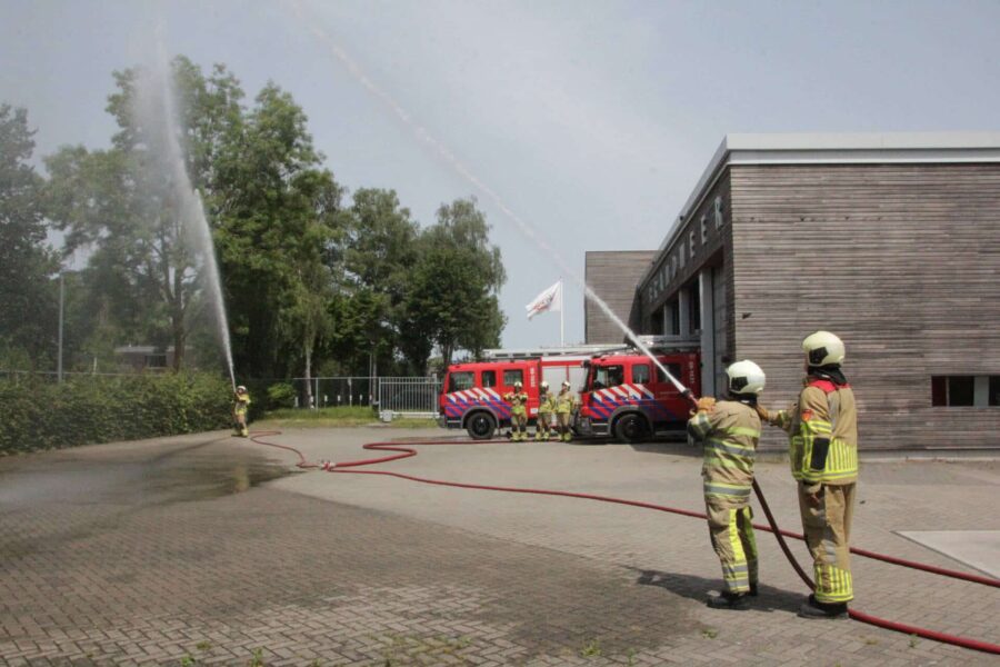 Brandweer herdenkt omgekomen collega’s