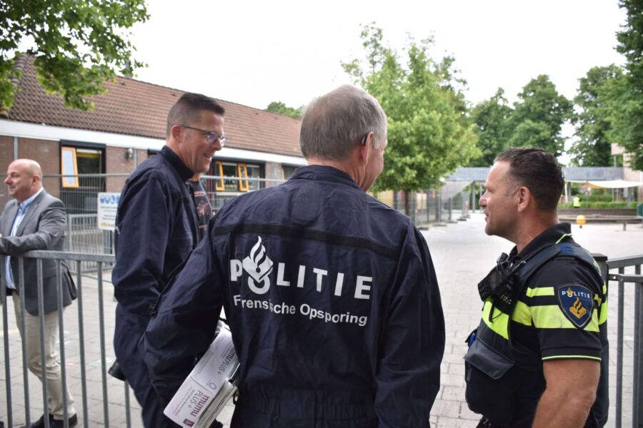 Politieonderzoek na brand in basisschool aan de Maasstraat in Eindhoven
