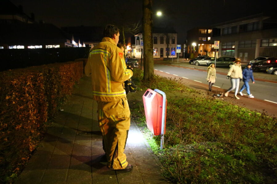 Prullenbakbrand in Geldrop vlot geblust