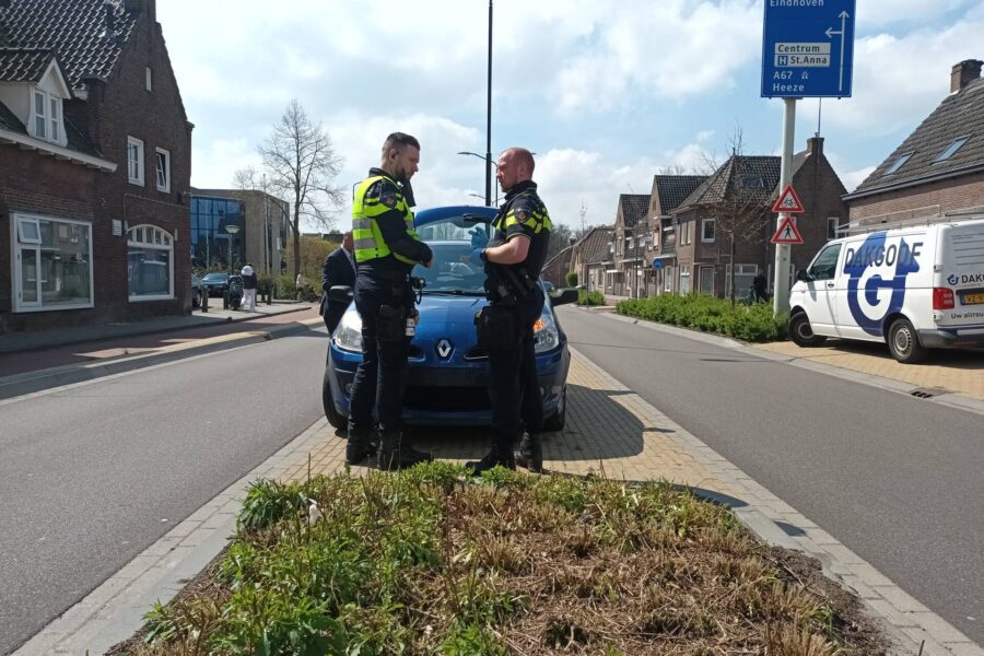 Schade bij kop-staart aanrijding in Geldrop