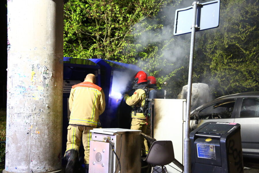 Auto en container in brand gestoken aan de Winkelstraat in Eindhoven