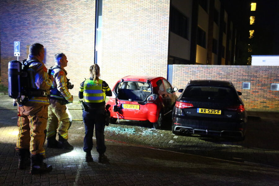 Meerdere voertuigen beschadigd door brand in Eindhoven