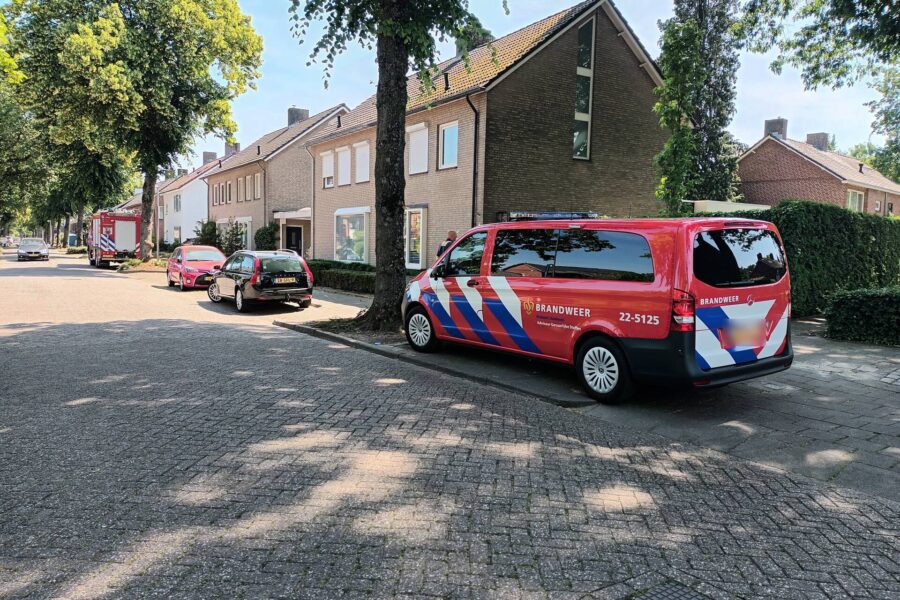 Brandweer verricht metingen in woning Nuenen