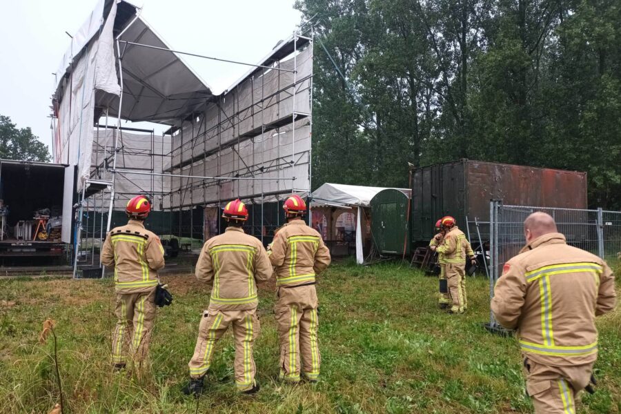 Tenthal in Heeze voor brabantsedag stort deels in