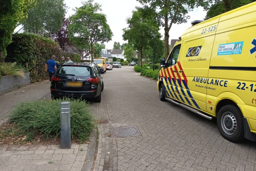 Kop-staart aanrijding na ongeval in Nuenen