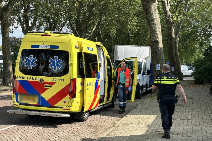 Wielrenner in Eindhoven aangereden door bestelbus