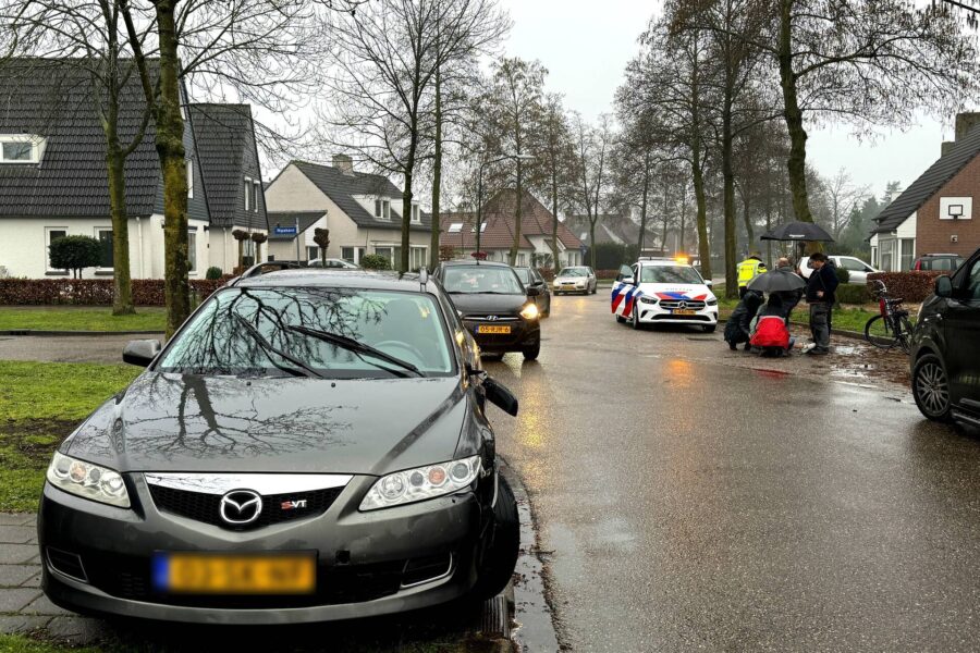 Fietsster in Gemert gewond bij botsing met auto