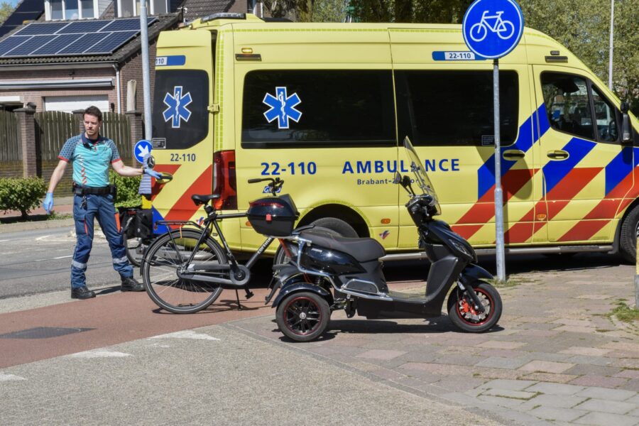 Automobiliste verlaat plaats ongeval na aanrijden persoon in scootmobiel in Veldhoven