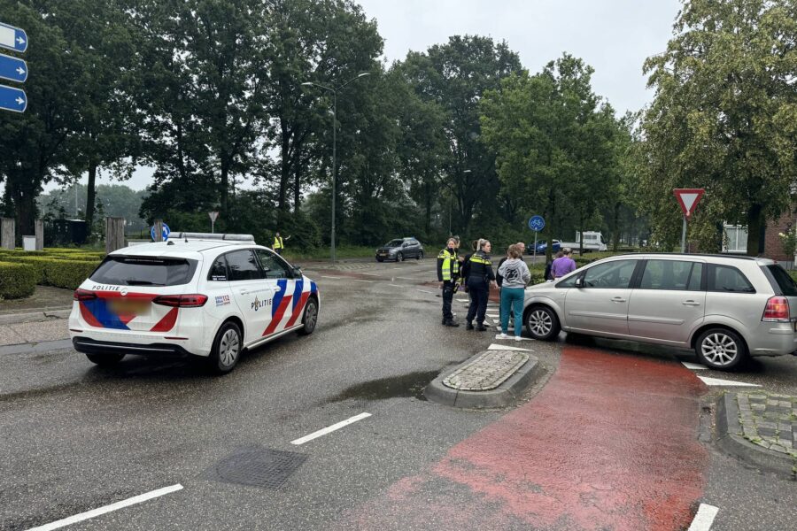 Fietser gewond bij aanrijding met auto