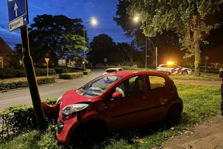 Dronken automobilist aangehouden na ongeval, inzittende gewond