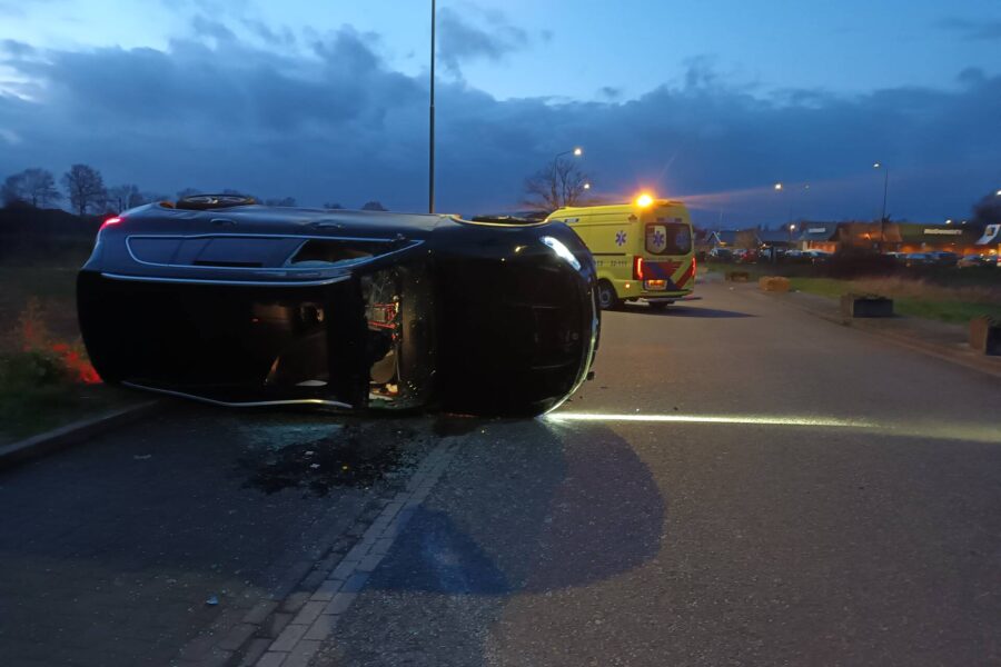 Drie kinderen betrokken bij ongeval op parkeerplaats in Geldrop, bestuurder onder invloed