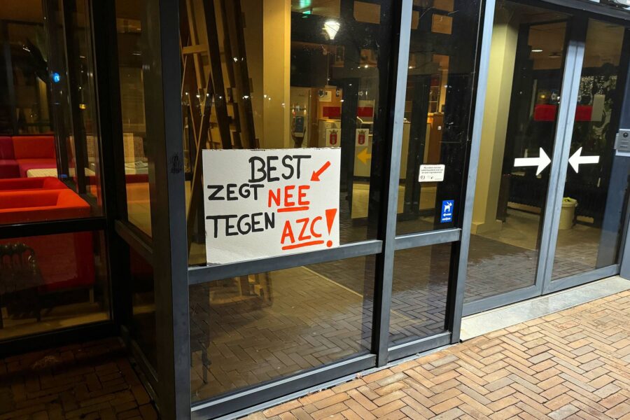 Demonstratie tegen komst asielzoekerscentrum