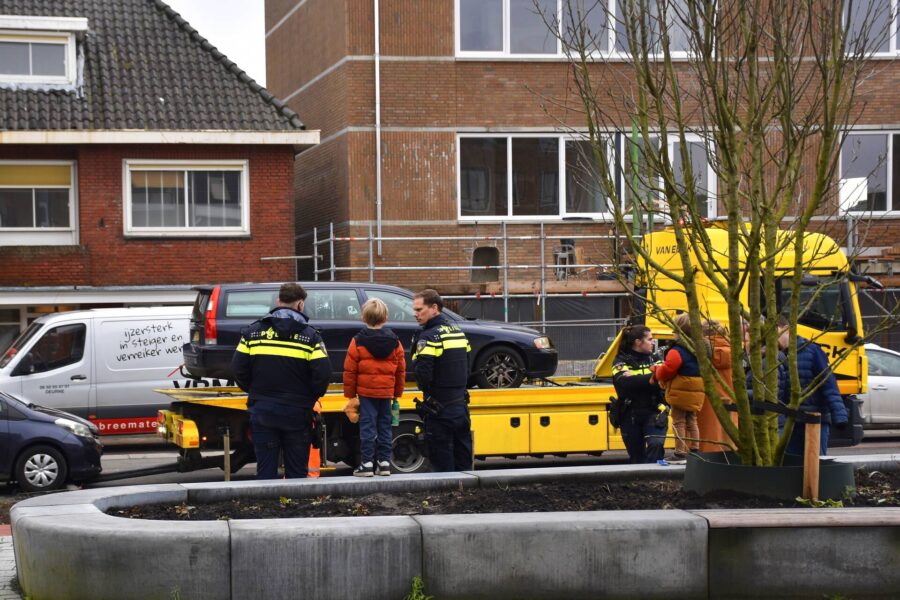 Twee voertuigen geborgen na kop-staartbotsing in Waalre