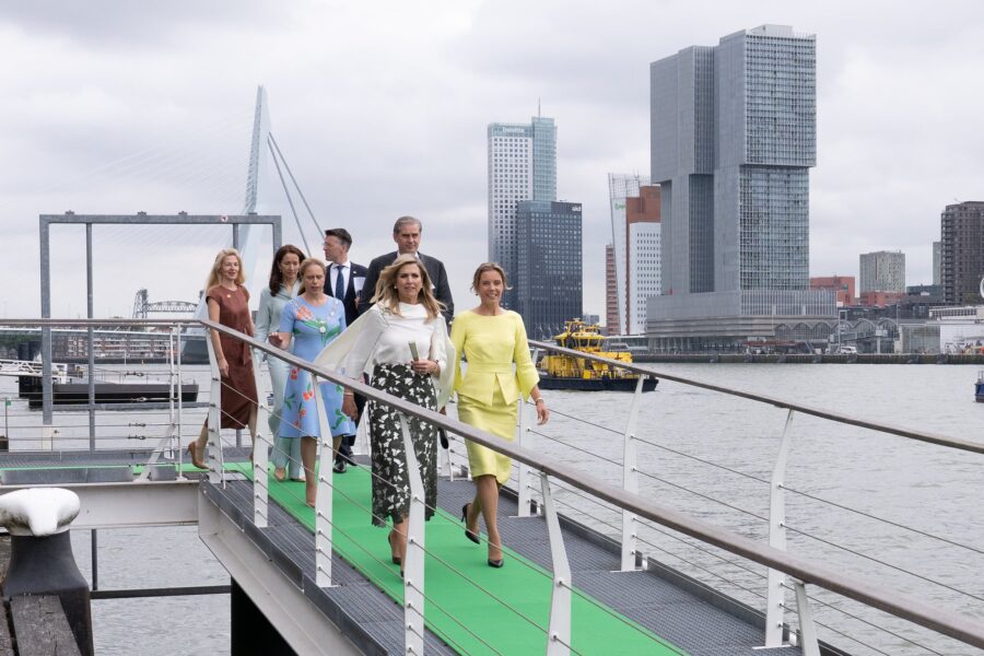 Hare Majesteit Koningin Máxima en mevrouw Loes Meurs, partner van minister-president Schoof, ontvingen op woensdag 25 juni in Rotterdam partners van staatshoofden en regeringsleiders die de NAVO-top 2025 in Den Haag bijwonen.