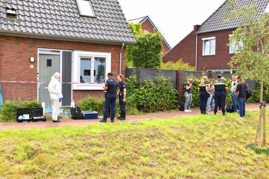 Vrouw gevonden onder verdachte omstandigheden