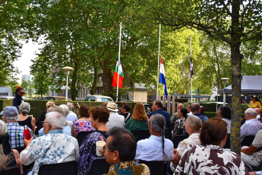 Jaarlijkse herdenking oorlog in Nederlands-Indië trekt honderden bezoekers