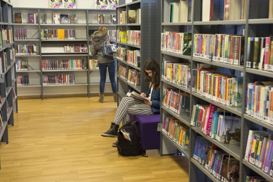 De bibliotheek keert terug in het hart van de samenleving