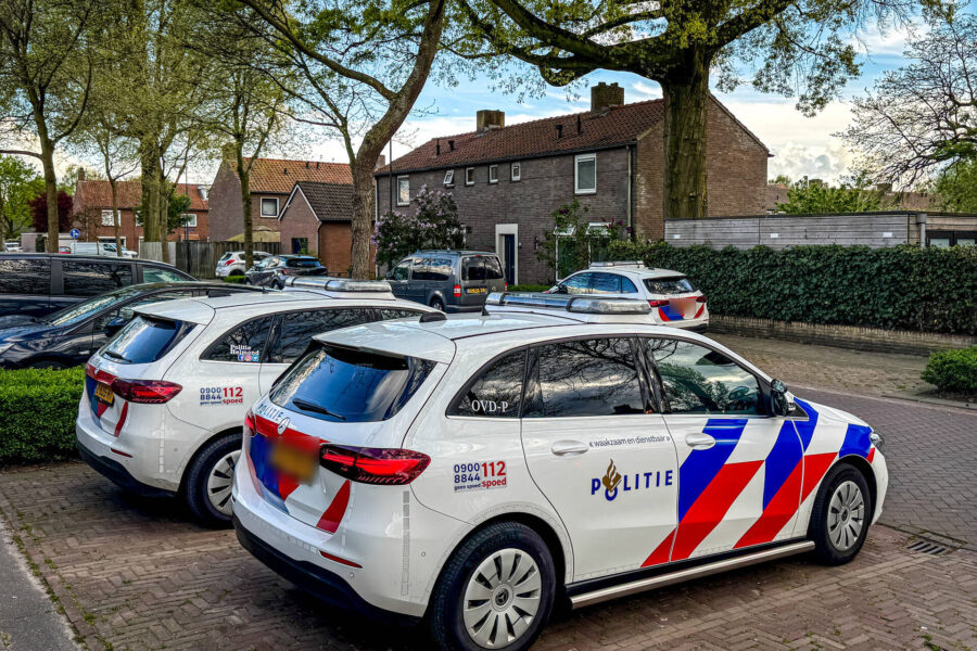 Jonge vrouw vlucht woning in en wordt mishandeld